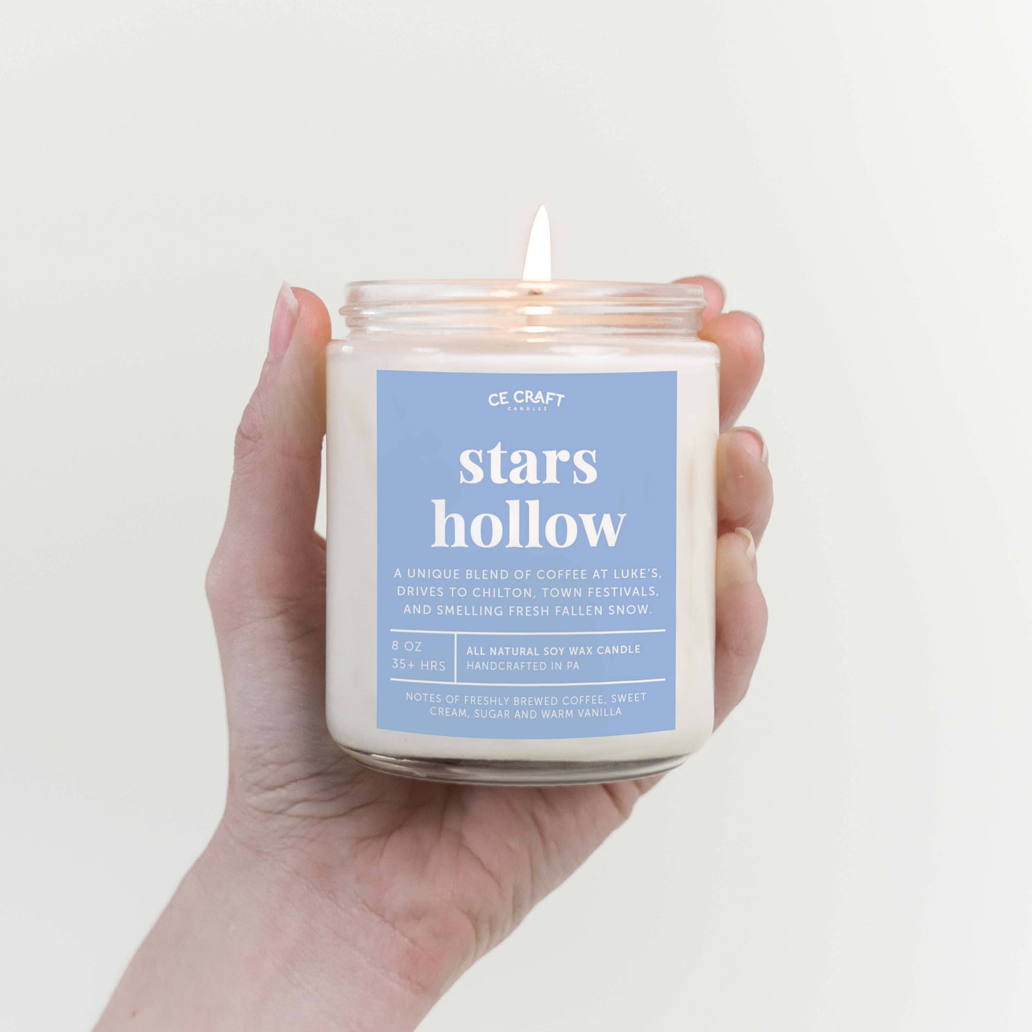 Stars Hollow Scented Candle: Standard