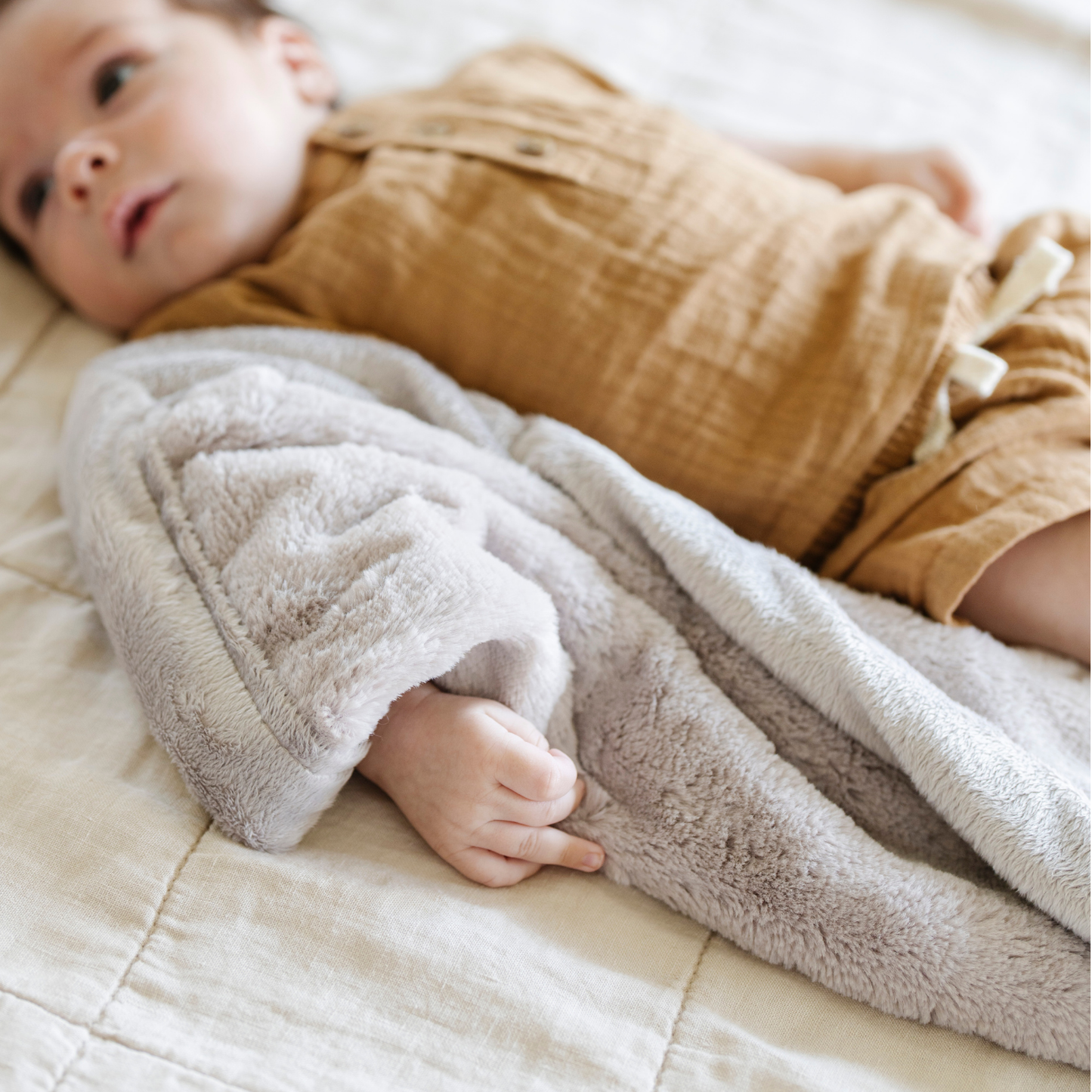 LUSH MINI BLANKETS: Camel