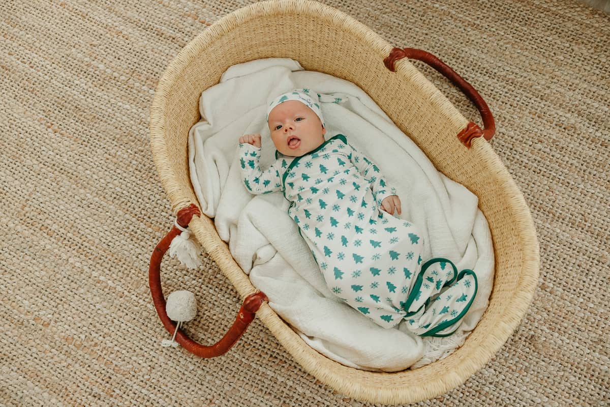 Alps Newborn Knotted Gown