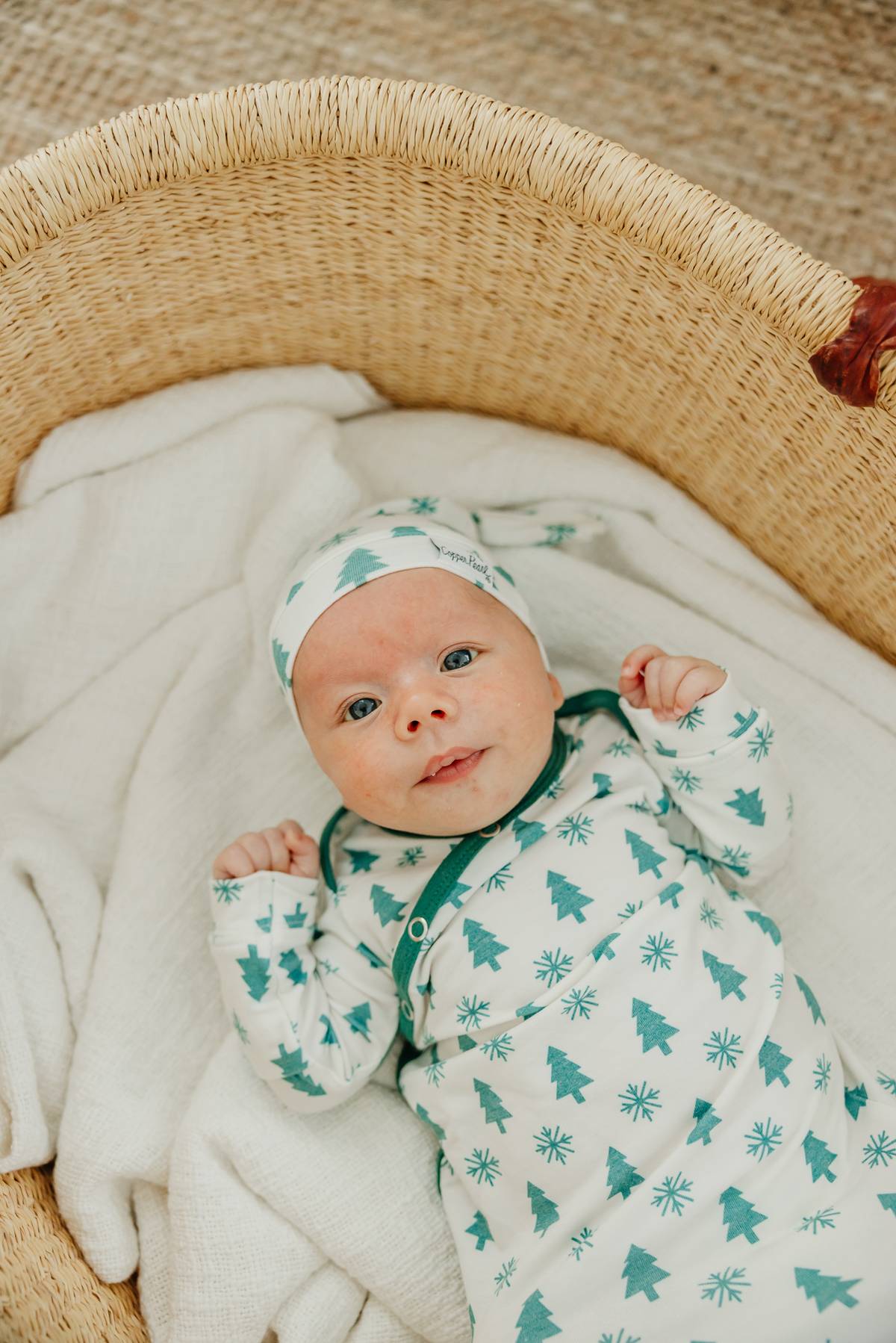 Alps Newborn Knotted Gown