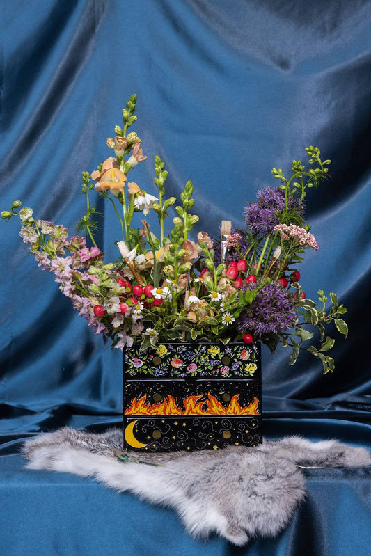 Vase, Dresser