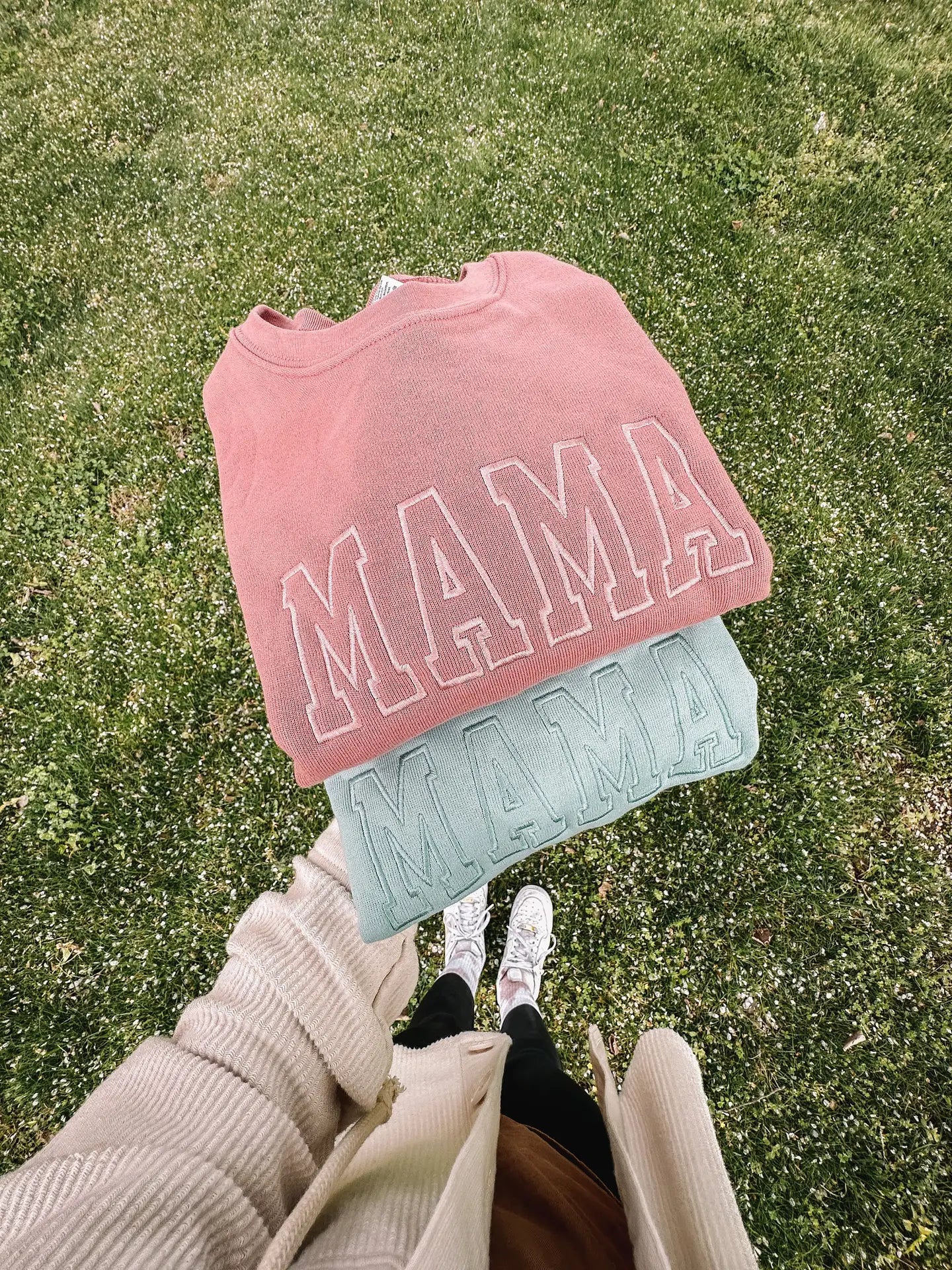 Embroidered MAMA Sweatshirt