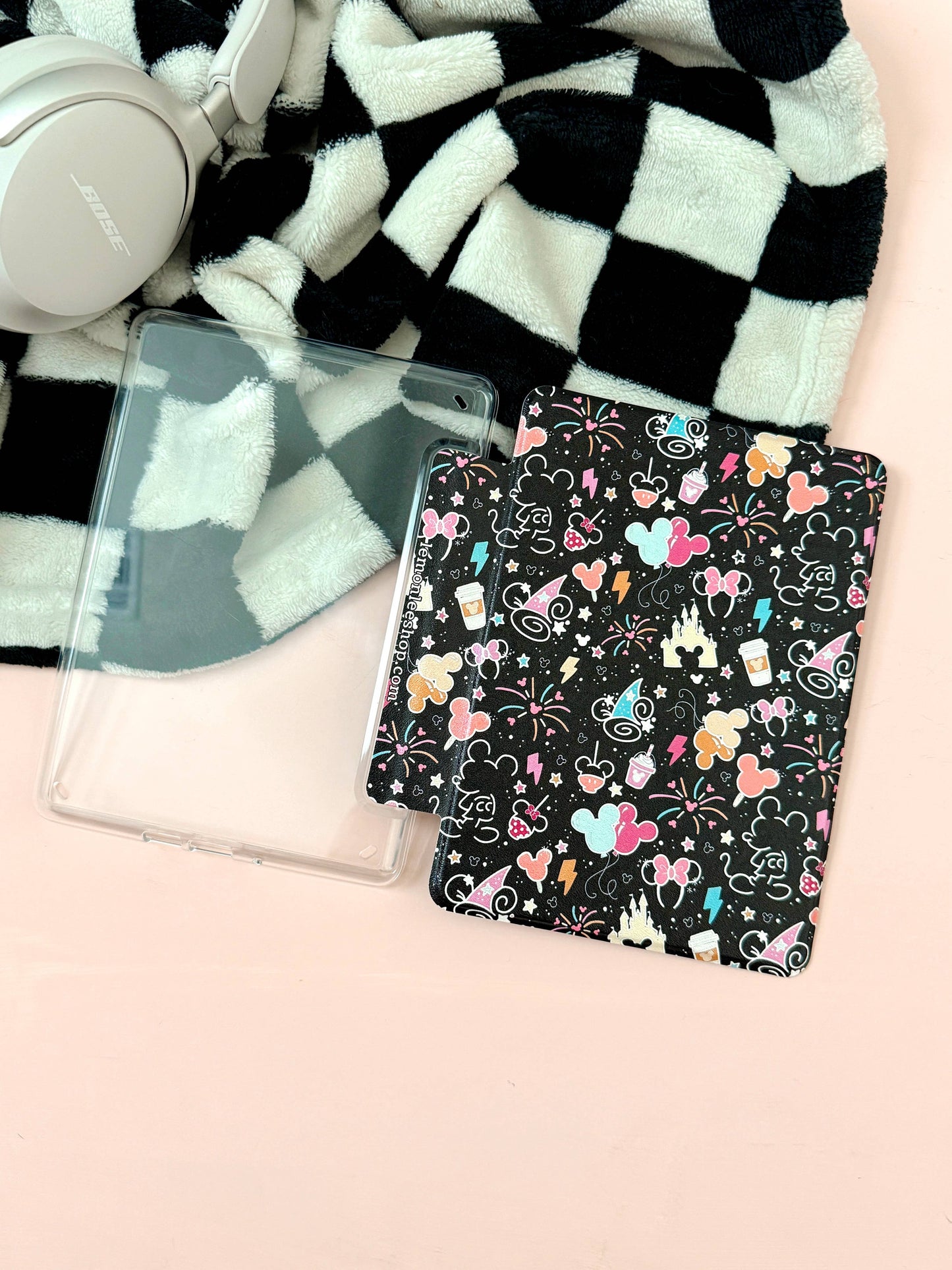 Kindle Case Cover w/ Clear Back &Cover Strap - Magical Mouse : 12th Generation 7" Paperwhite/Colorsoft