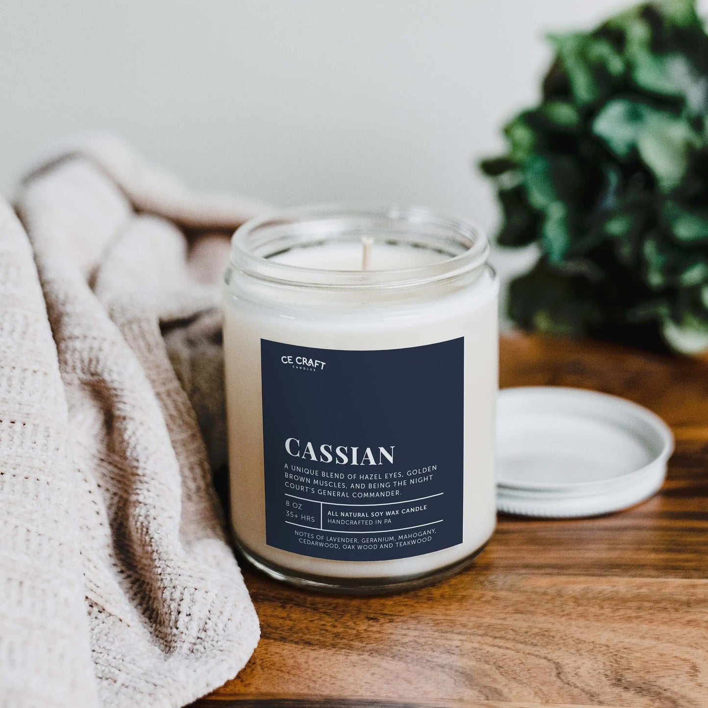 Cassian Scented Candle: Standard