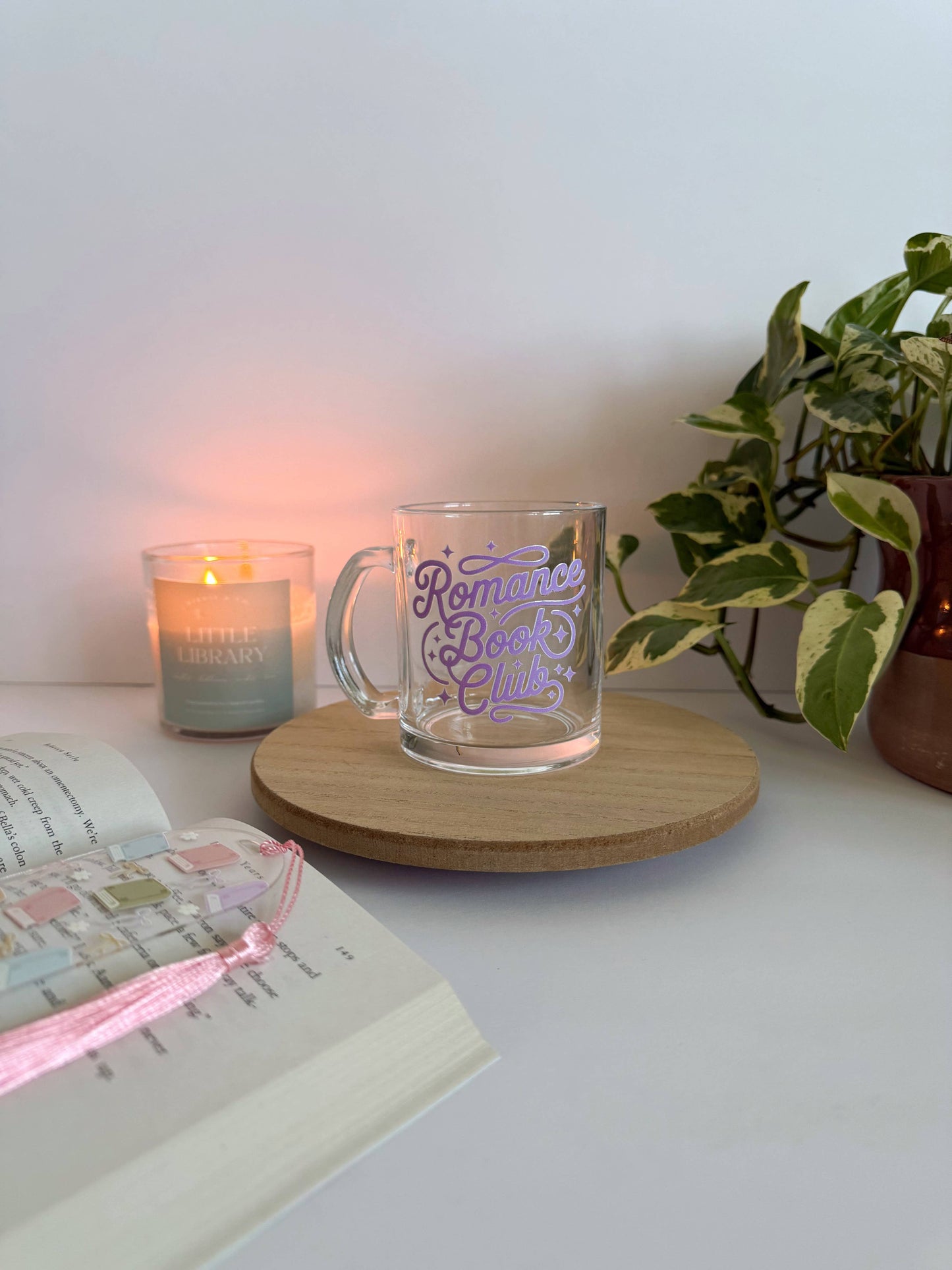 Romance Book Club Bookish Glass Mug – Aesthetic Clear Mug for Coffee & Book Lovers