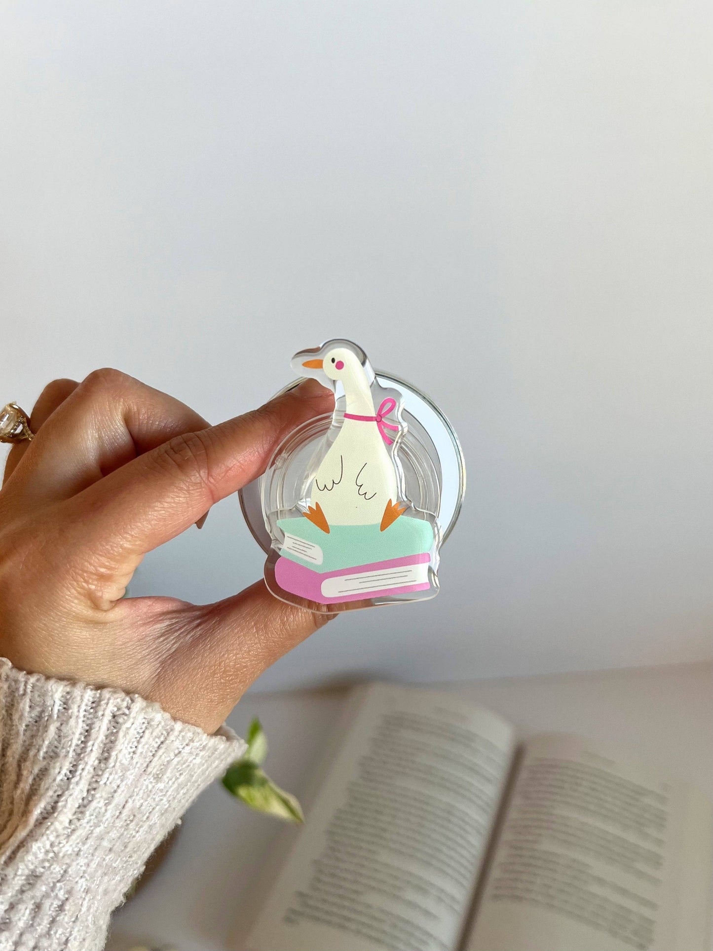 Reading Goose Kindle Grip,Bookish Gift & E-Reader Accessory