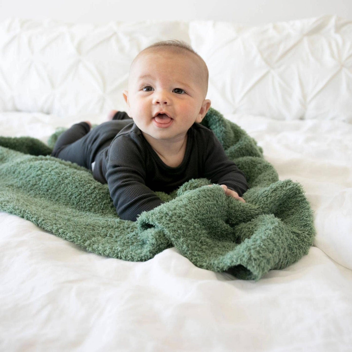 BAMBONI® RECEIVING BLANKETS: Olive