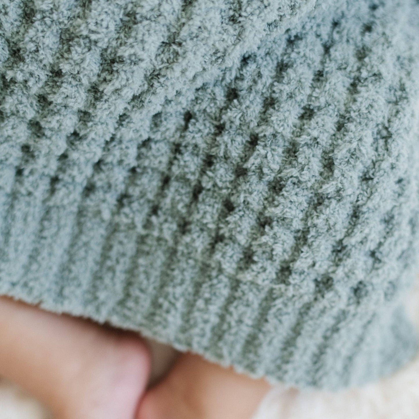 WAFFLE KNIT MINI BLANKETS: Elm